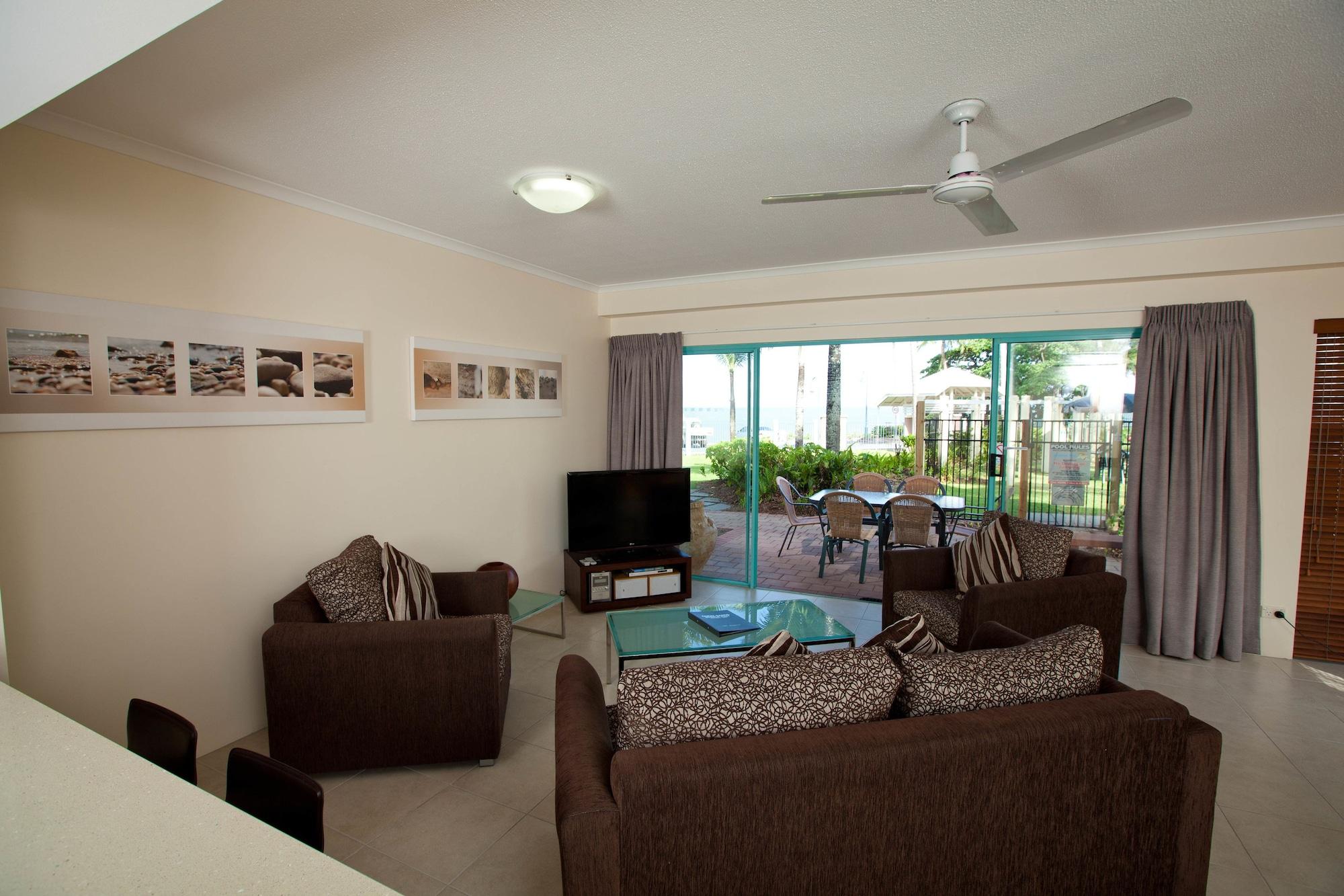Coral Sands Beachfront Resort Trinity Beach Exterior foto