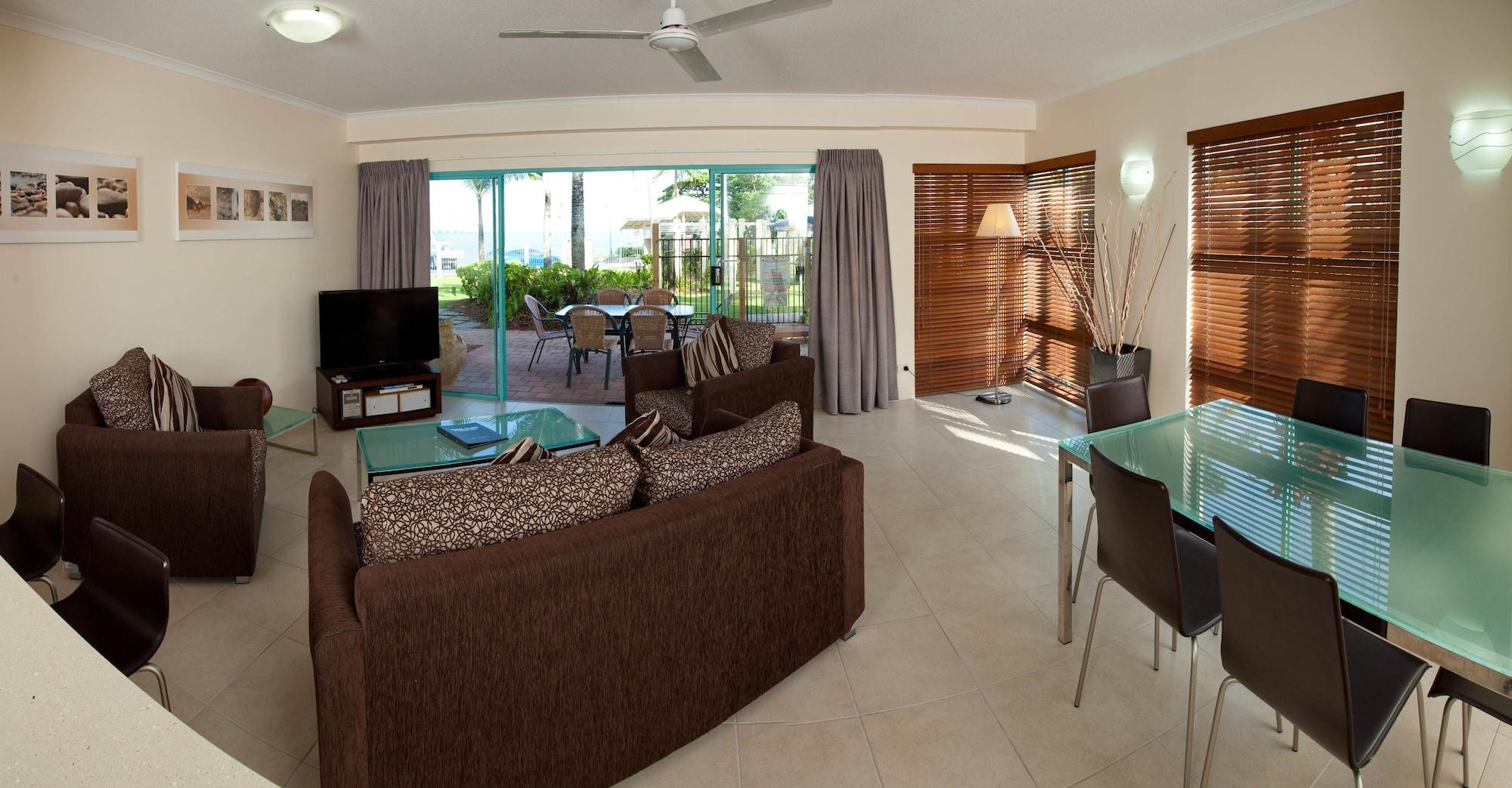Coral Sands Beachfront Resort Trinity Beach Exterior foto